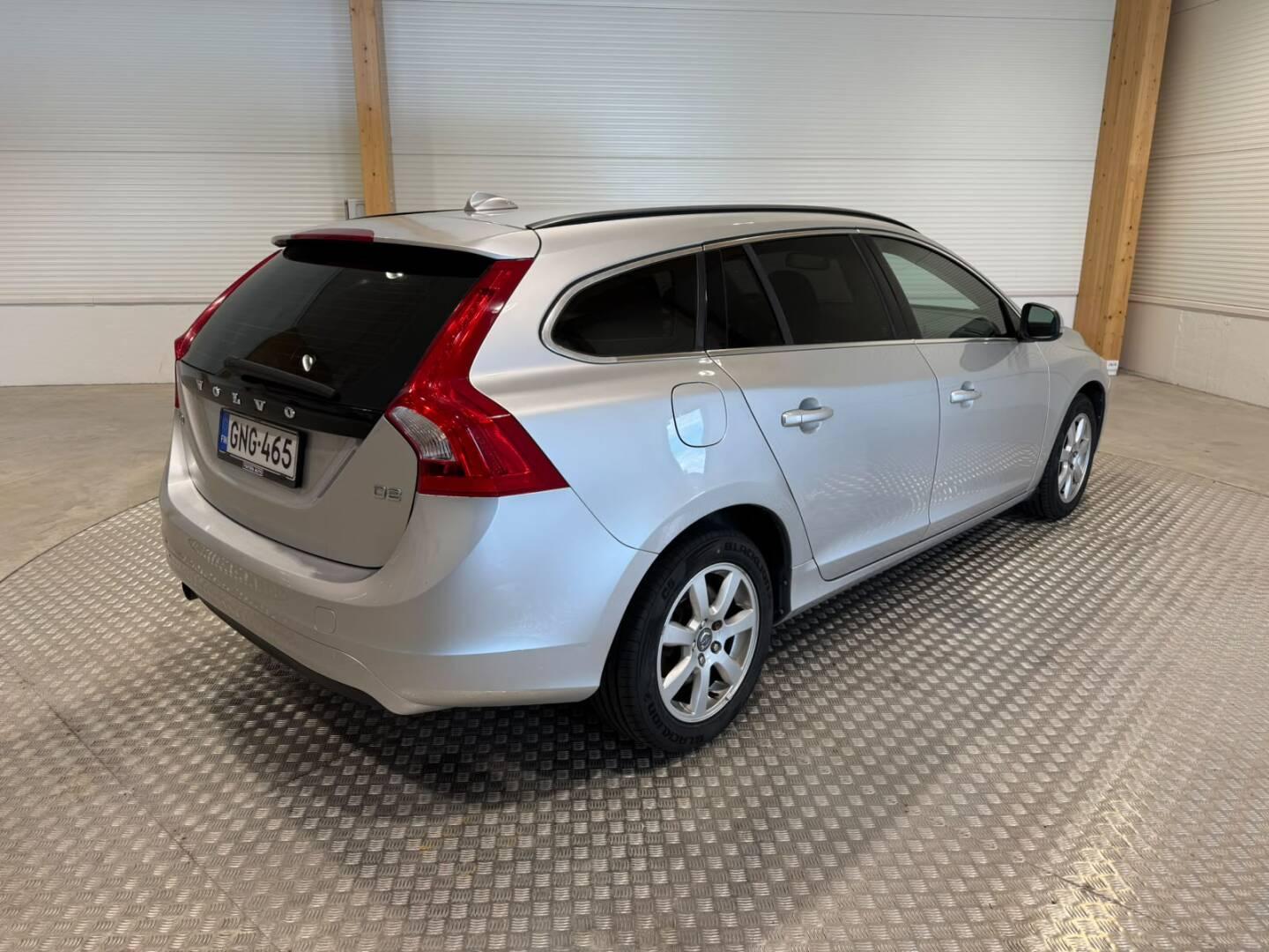 Volvo V60 2014, kuva 4/10