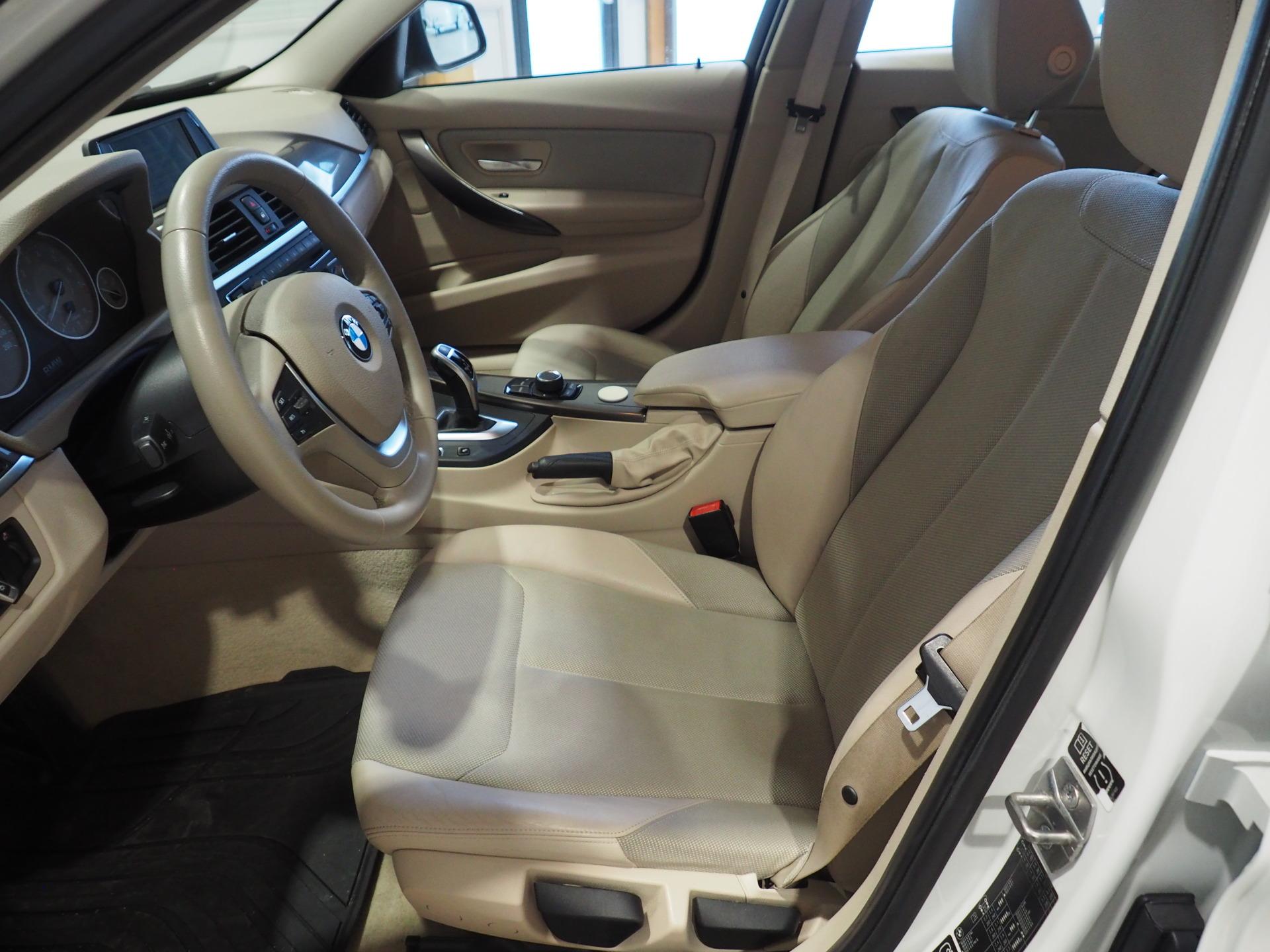 BMW 320 2013, kuva 6/12