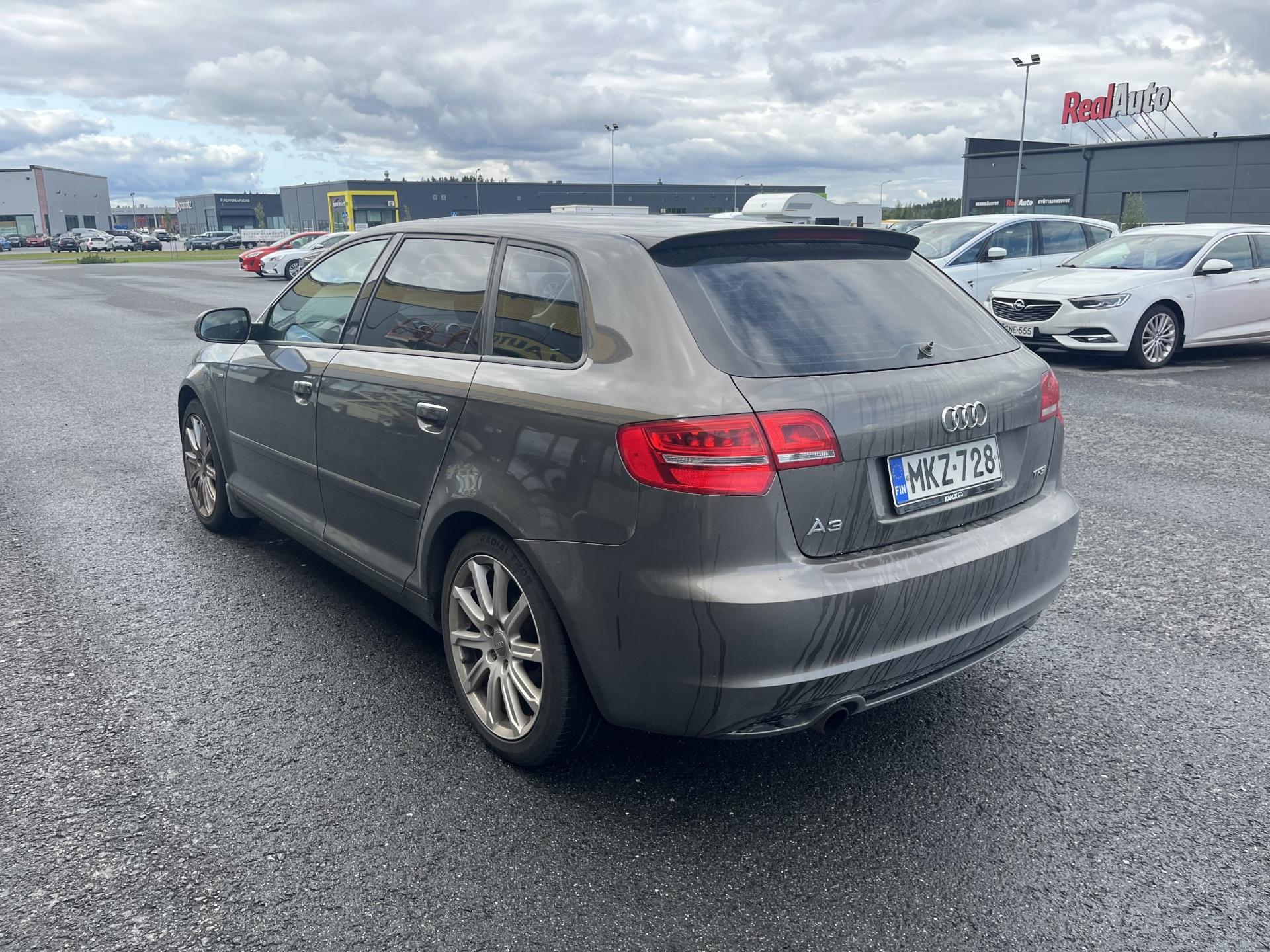 Audi A3 2013, photo 3/5