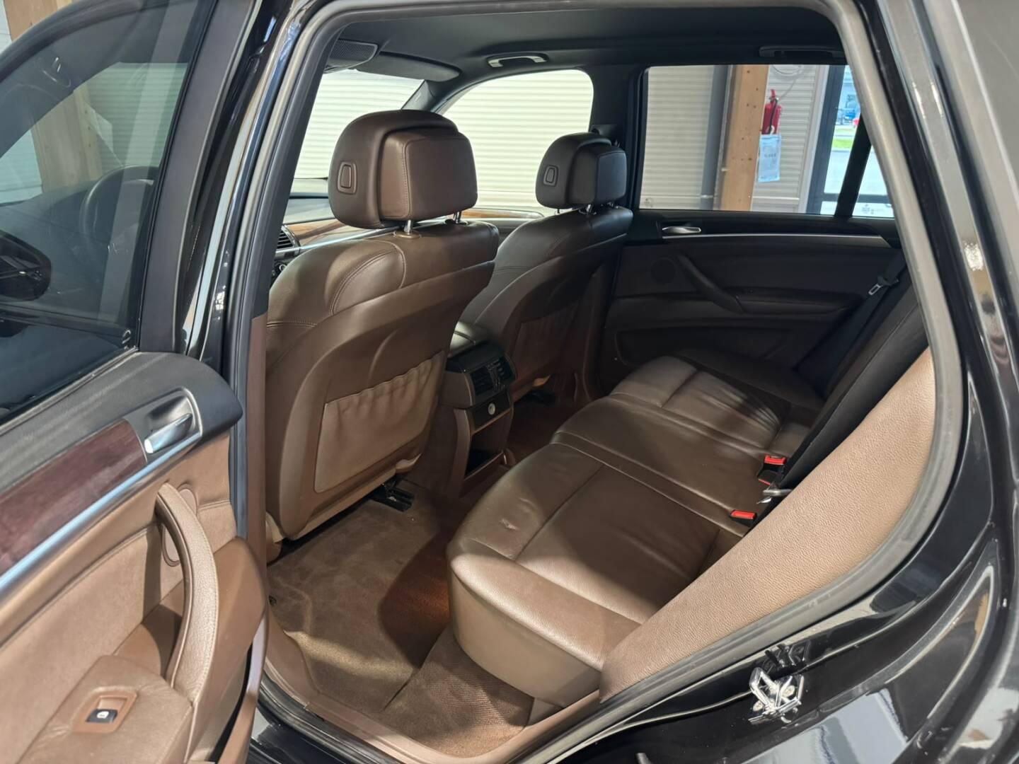 BMW X5 2010, kuva 6/9